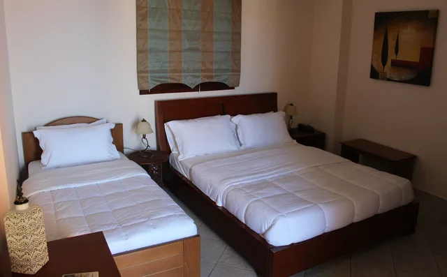 غرفة ثلاثية بسرير مزدوج مع أريكة، Sofotel 3/10