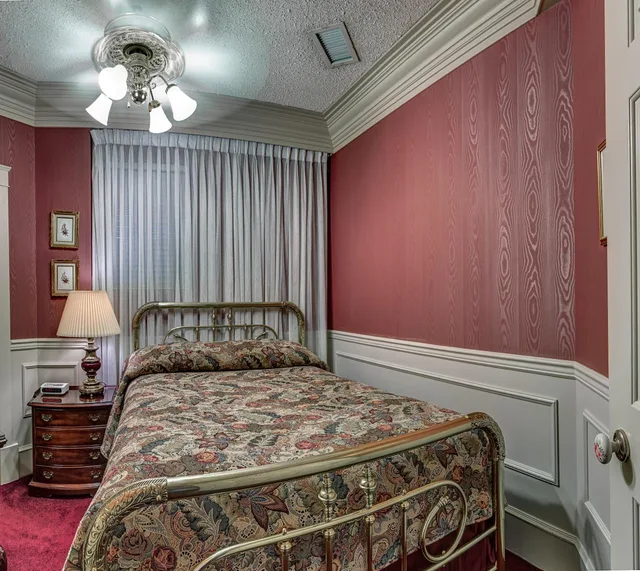 جناح تنفيذي بغرفتي نوم، Athabasca Hotel 3/4