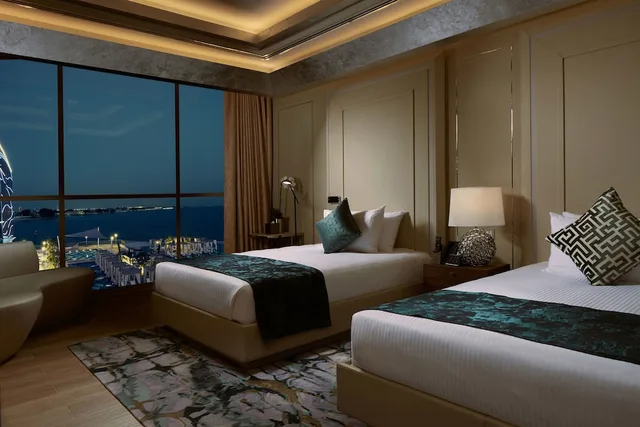 جناح ملكي بسرير كينج وسريرين منفصلين، Royal M Hotel Abu Dhabi By Gewan 1/4