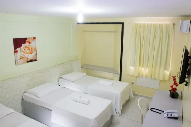 غرفة قياسية ثلاثية بسرير مزدوج وسرير فردي، JR Hotel 8/10