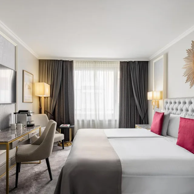 استوديو سوبيريور بسرير فردي، Royal Manotel 3/7