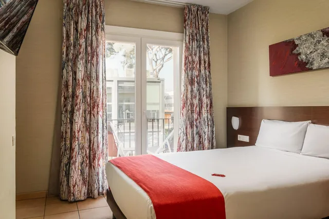 غرفة مفردة، Canal Olimpic Hotel 2/3