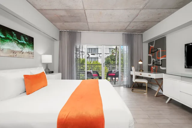 غرفة بسرير مزدوج بشرفة، Riviera Suites South Beach 3/10