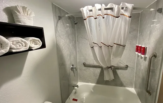 غرفة قياسية بسريرين كوين في الطابق الأرضي، SureStay Hotel by Best Western Santa Cruz 6/6