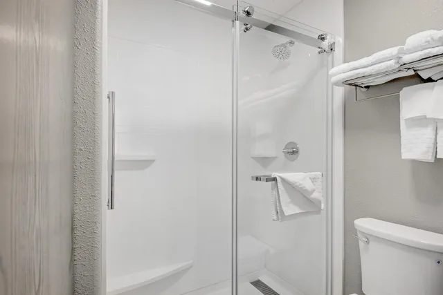 غرفة قياسية بسريرين كوين يُسمح فيها بالحيوانات الأليفة، Best Western Montrose Inn 6/7
