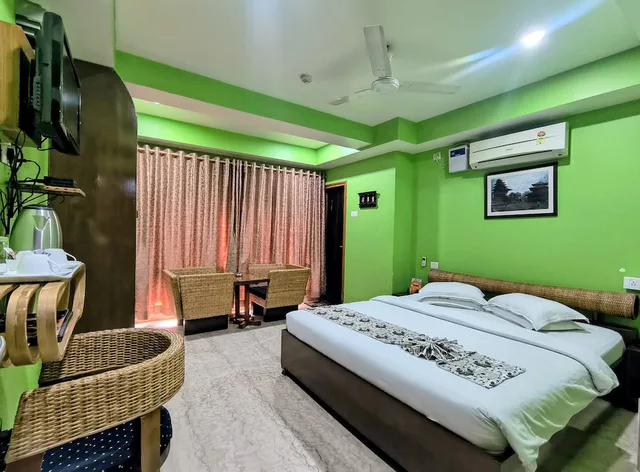 غرفة تنفيذية بسرير كينج، Rains Inn 9/10
