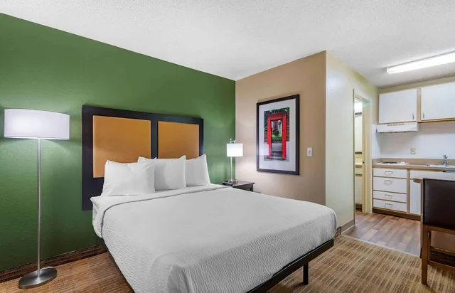 استوديو بسرير كوين، Extended Stay America - Tampa - Brandon 2/4