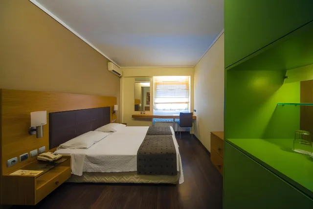 Elegant, Family، Capsis Hotel Thessaloniki 1/1