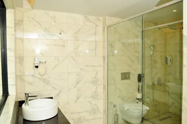 غرفة بسريرين منفصلين بإطلالة على الحديقة، Sey Beach Hotel & Spa 4/4