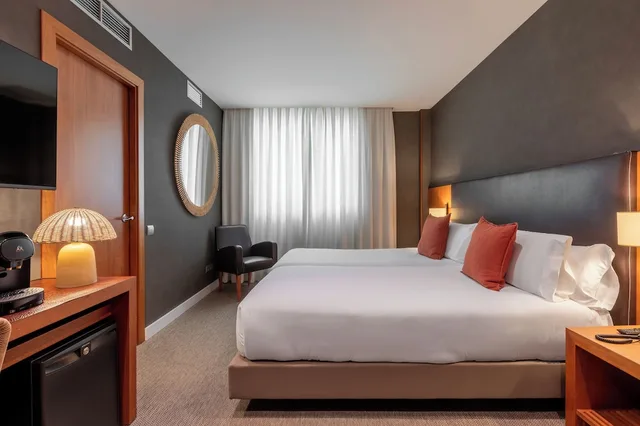 Superior, Twin Beds, Acta Sant Just 3/10