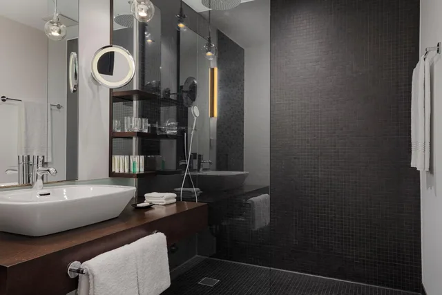 غرفة ديلوكس بسرير كينج، Le Meridien Grand Hotel Nurnberg 6/9