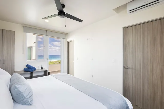 جناح استوديو فاخر بسرير كينج بإطلالة على البحر بشرفة مع أريكة، Azulea Isla Mujeres 1/8