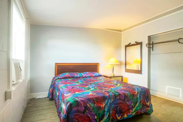 غرفة بسرير كوين للمدخنين، Bama Motel Mobile I-65 & US-90 4/6