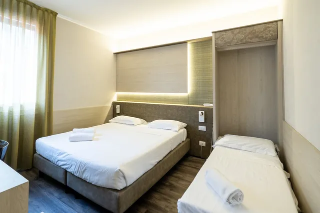Platinum, Triple، Hotel Des Etrangers 2/4