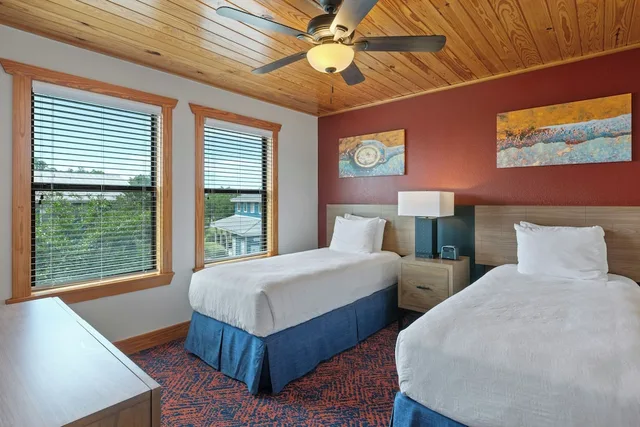 2 Bedrooms, Town House, King and Queen Bed, Sofa, Kitchen، Worldmark New Braunfels 2/8
