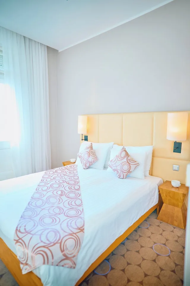 غرفة قياسية بسرير مزدوج أو سريرين منفصلين بإطلالة على المدينة، ASTORIA Hotel Opatija 1/8