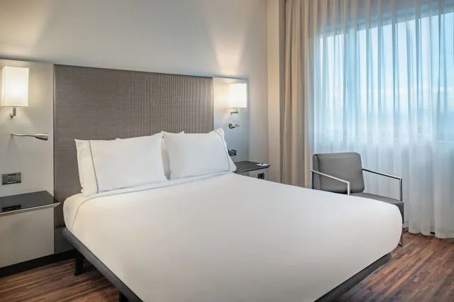 غرفة قياسية بسرير كوين، Ac Hotel San Sebastian de Los Reyes By Marriott 2/8