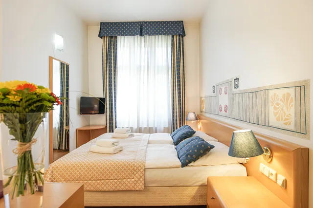 Standard DBL or TW Room، Hotel Tivoli 3/5