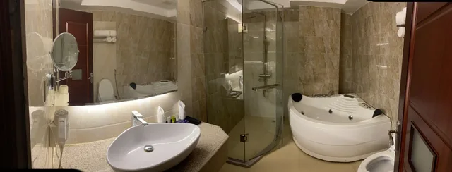 جناح تنفيذي بسرير كينج بغرفة نوم واحدة، TOWER INN 1/1