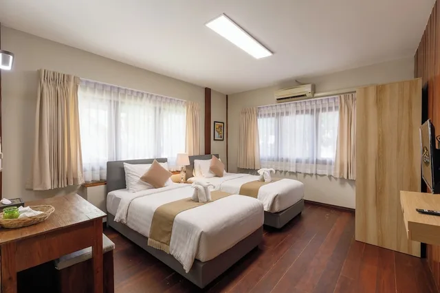 3 Bedrooms, Villa, 2 Double and Twin Beds, 2 Sofa، Le Charcoa Hotel 3/6