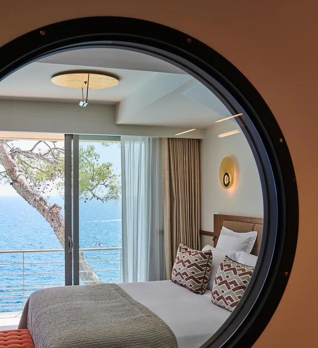 جناح جونيور بإطلالة على البحر، Hotel Les Roches Blanches 5/10