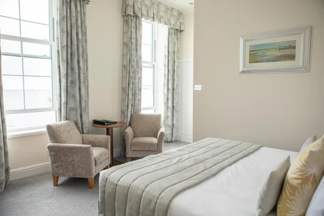 غرفة ديلوكس بسرير مزدوج أو سريرين منفصلين بإطلالة على البحر، The Royal Duchy Hotel 1/2