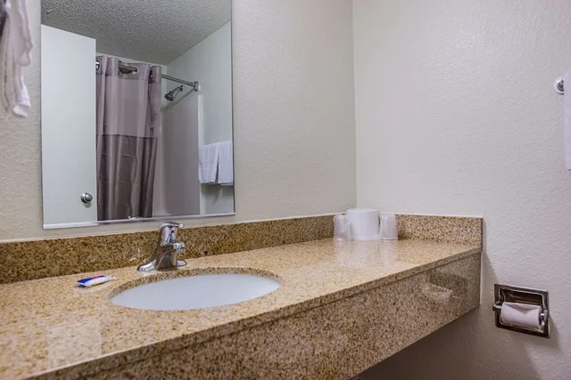 غرفة ديلوكس بسرير كينج، Motel6 Tucson, AZ - North 7/10