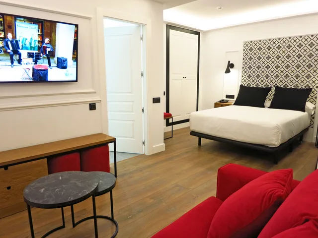 Suite, Single, Boutique Colon Plaza 5/8