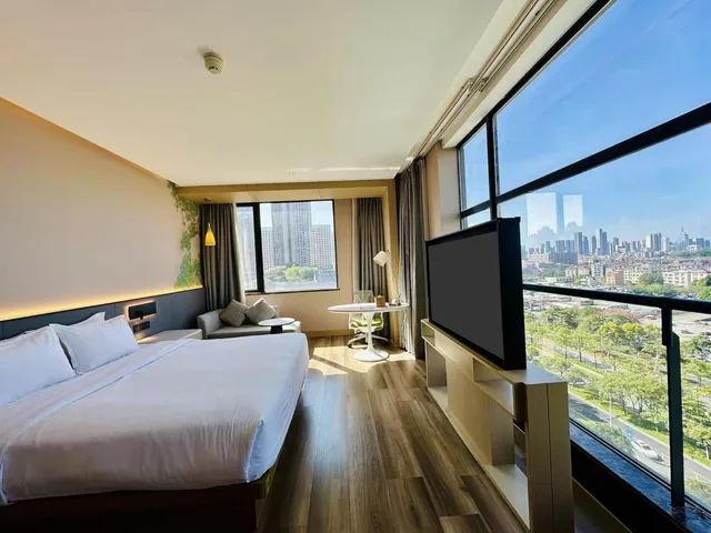 Room, King Bed, 180 Degrees View, Corner، Hilton Garden Inn Foshan 3/4