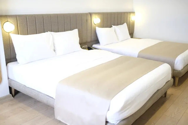 غرفة ديلوكس ثلاثية بثلاثة أسرّة، Meshk Airport Hotel 5/10