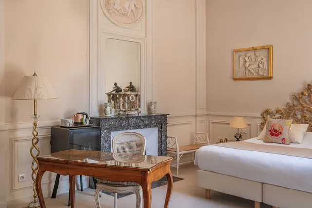 Prestige, Double Bed, Chateau de Rochecotte 4/5