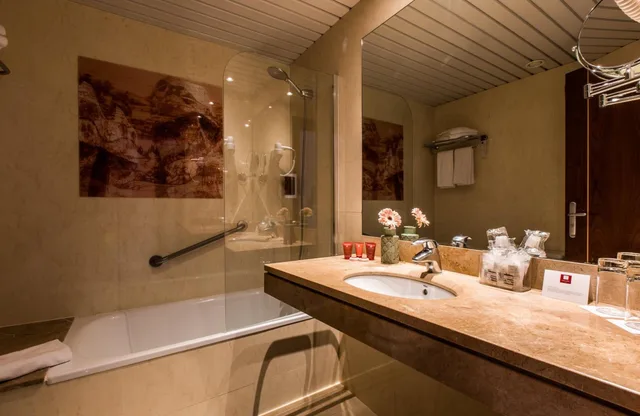 Park, Superior, Double or Twin Bed, Leonardo Hotel Barcelona Gran Via 7/9