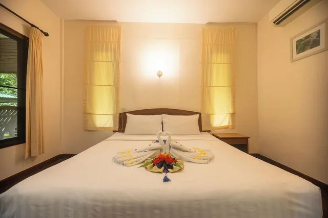 بنغل سوبيريور بسريرين منفصلين، The Vatika Resort and Spa 3/10
