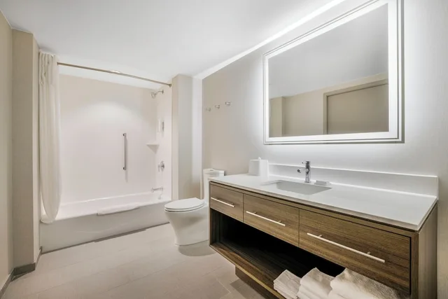 جناح بسريرين كوين بغرفة نوم واحدة، Home2 Suites by Hilton Madison East, WI 2/2