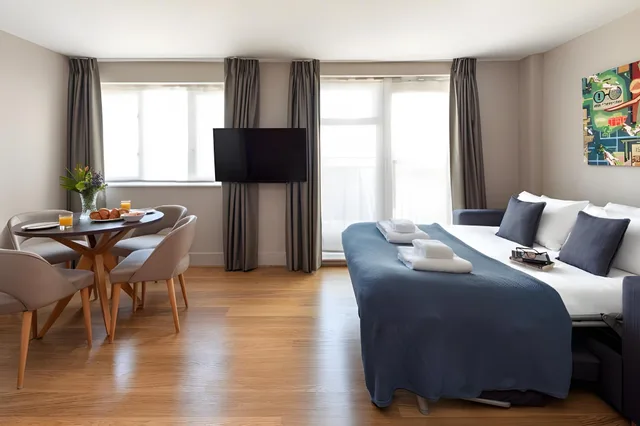 غرفة بسرير كينج بغرفة نوم واحدة، Marlin Apartments City Docklands 1/1