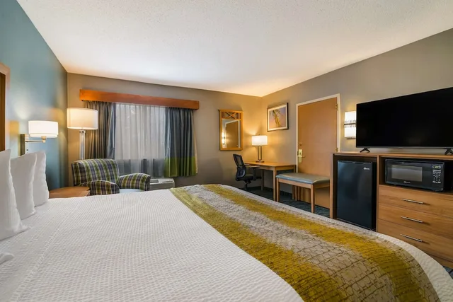 غرفة قياسية بسرير كينج لذوي الإعاقة، Best Western Plus Executive Court Inn & Conference Center 2/6