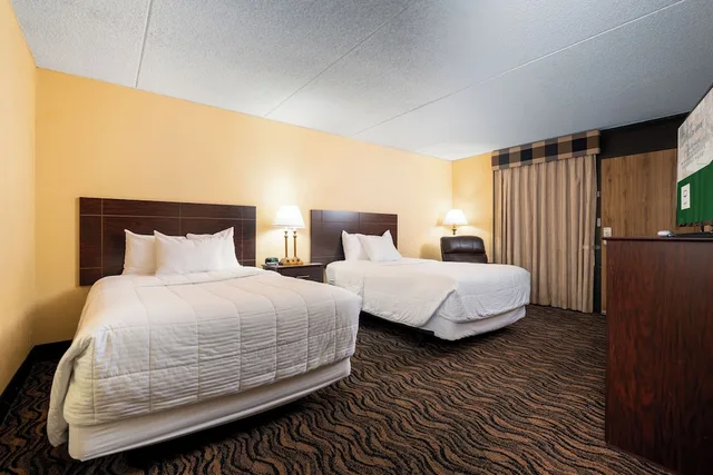 Suite, 2 Double Beds, Parlor، Mcm Grande Hotel Fundome 4/5