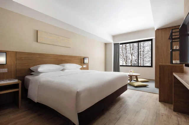 غرفة بسرير كينج، Courtyard By Marriott Hotel Hakuba 1/3