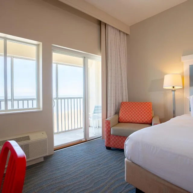 غرفة سوبيريور بسرير كوين، Cedar Point Apos S Hotel Breakers 4/10