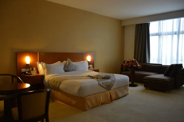 Executive, Suite, King Bed, AZZEMAN HOTEL 5/10