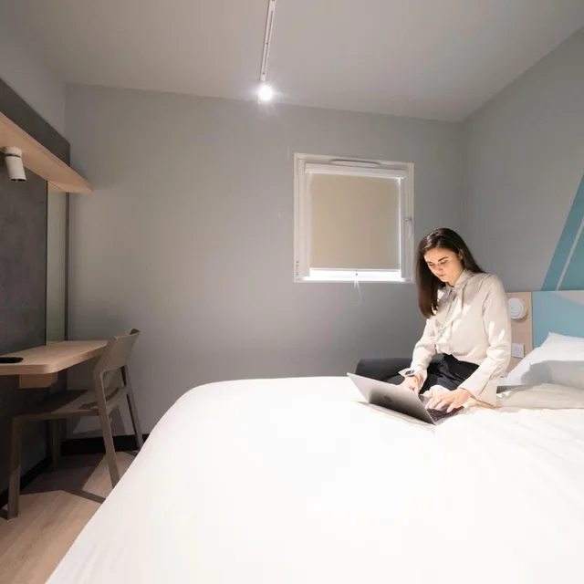 غرفة كلاسيكية بسرير كوين لذوي الإعاقة، Ibis Budget Saint Etienne 7/10