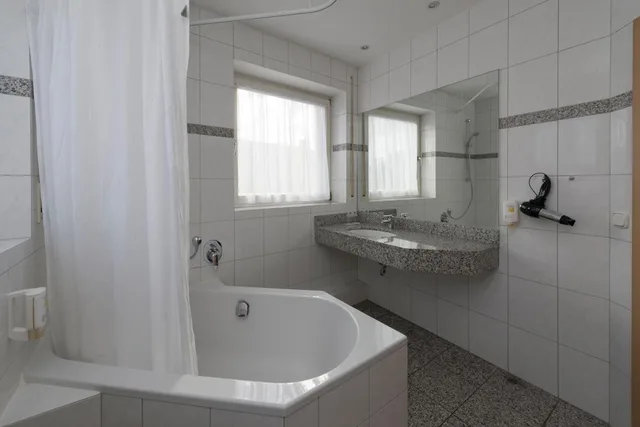 غرفة كومفورت بسرير مزدوج، Hotel Gasthof Zum Storch 3/3