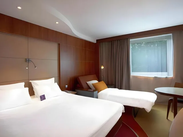 غرفة سوبيريور بسرير مزدوج مع أريكة، Mercure Toulouse Centre Compans Hotel 1/5