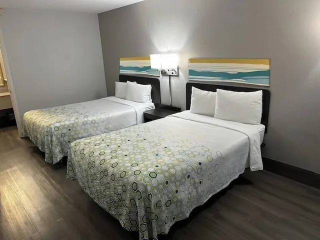 استوديو بسريرين مزدوجين بمطبخ صغير، Red Roof Inn Birmingham - Highway 280 1/2