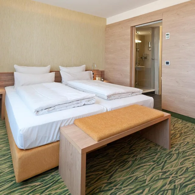 Standard, King Bed, Hotel Bildungsblick 3/7