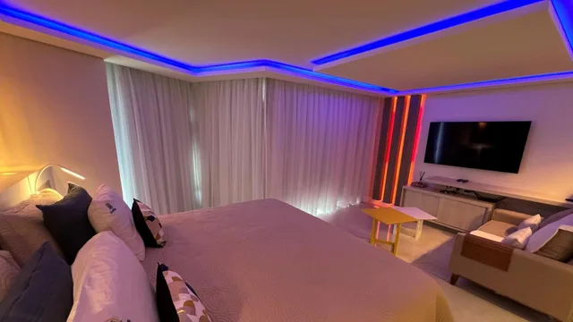 جناح فاخر بسرير كينج بإطلالة على البحر، Iate Plaza Hotel 6/10