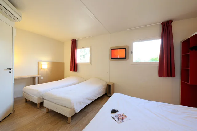 غرفة رباعية، Hotel Kennedy Parc Des Expositions 2/7