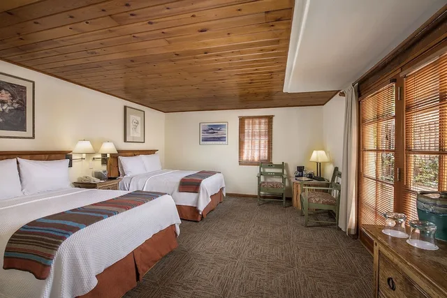 Traditional, 2 Queen Beds, Balcony or Patio، Inn On The Alameda 1/3