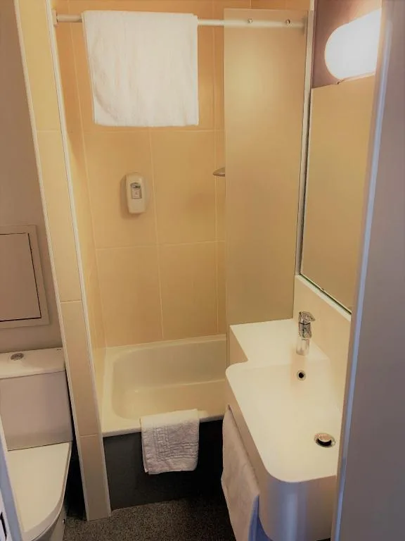 غرفة بسرير مزدوج، Kyriad Direct Clermont Ferrand Nord Gerzat 5/6