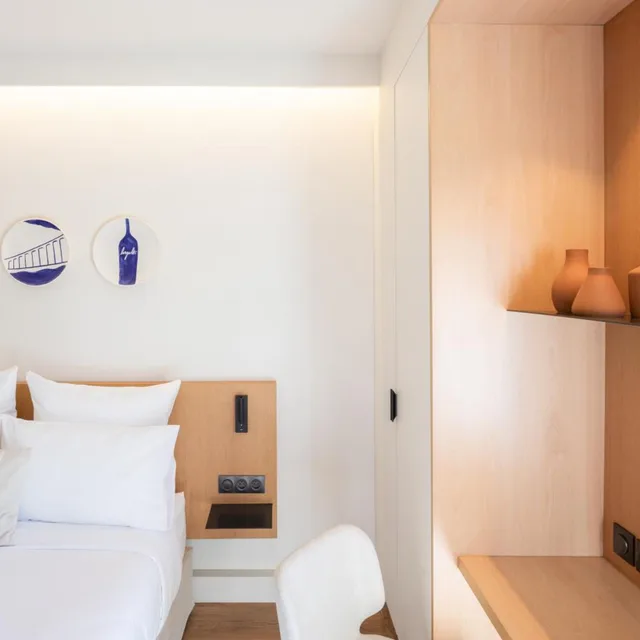 غرفة بسرير مزدوج، Les Elmes Hotel Spa 3/5